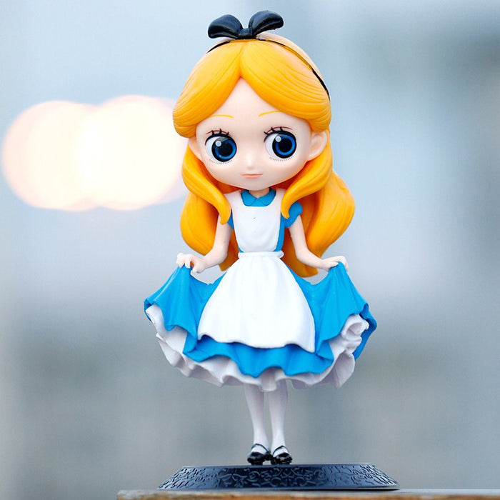 Disney Alice in Wonderland Action Figure Model Anime Mini Decoration